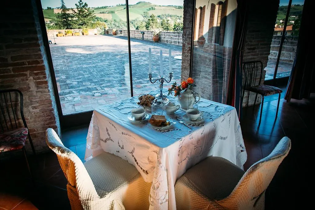 Castello Del Capitano Delle Artiglierie Acomodação com café da manhã Castrocaro Terme Alojamento de Acomodação e Pequeno-almoço