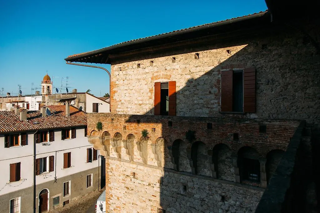 Bed and Breakfast Castello del Capitano delle Artiglierie Castrocaro Terme 3*,